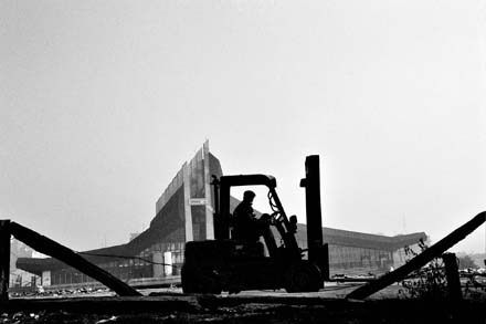 worker's II, by Fisnik Dobreci